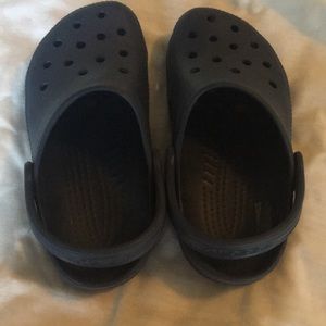 Boys navy crocs